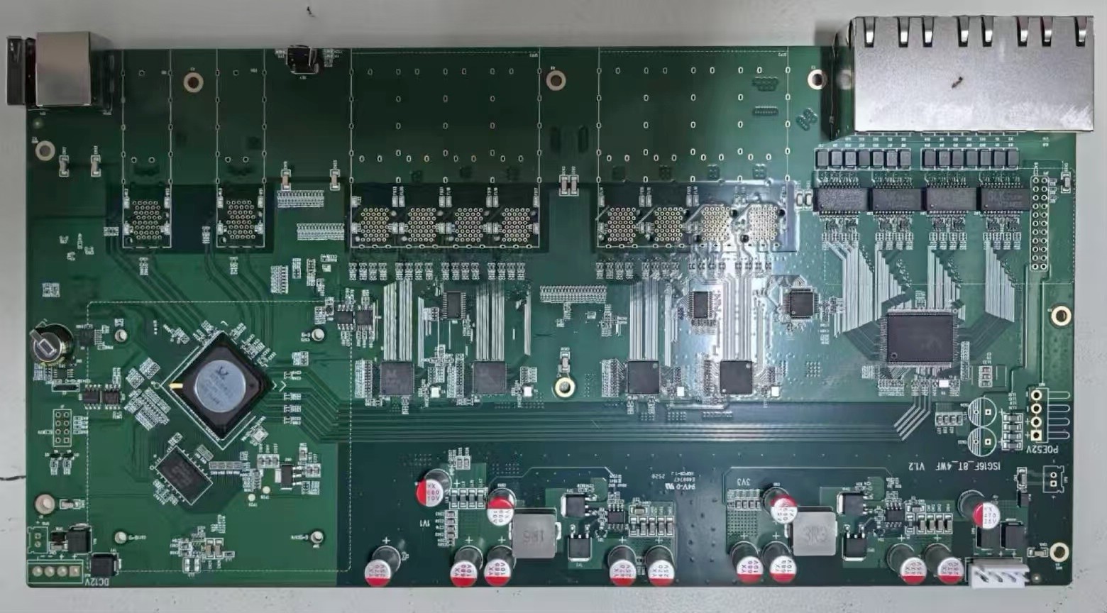 4万兆16千兆光8千兆电